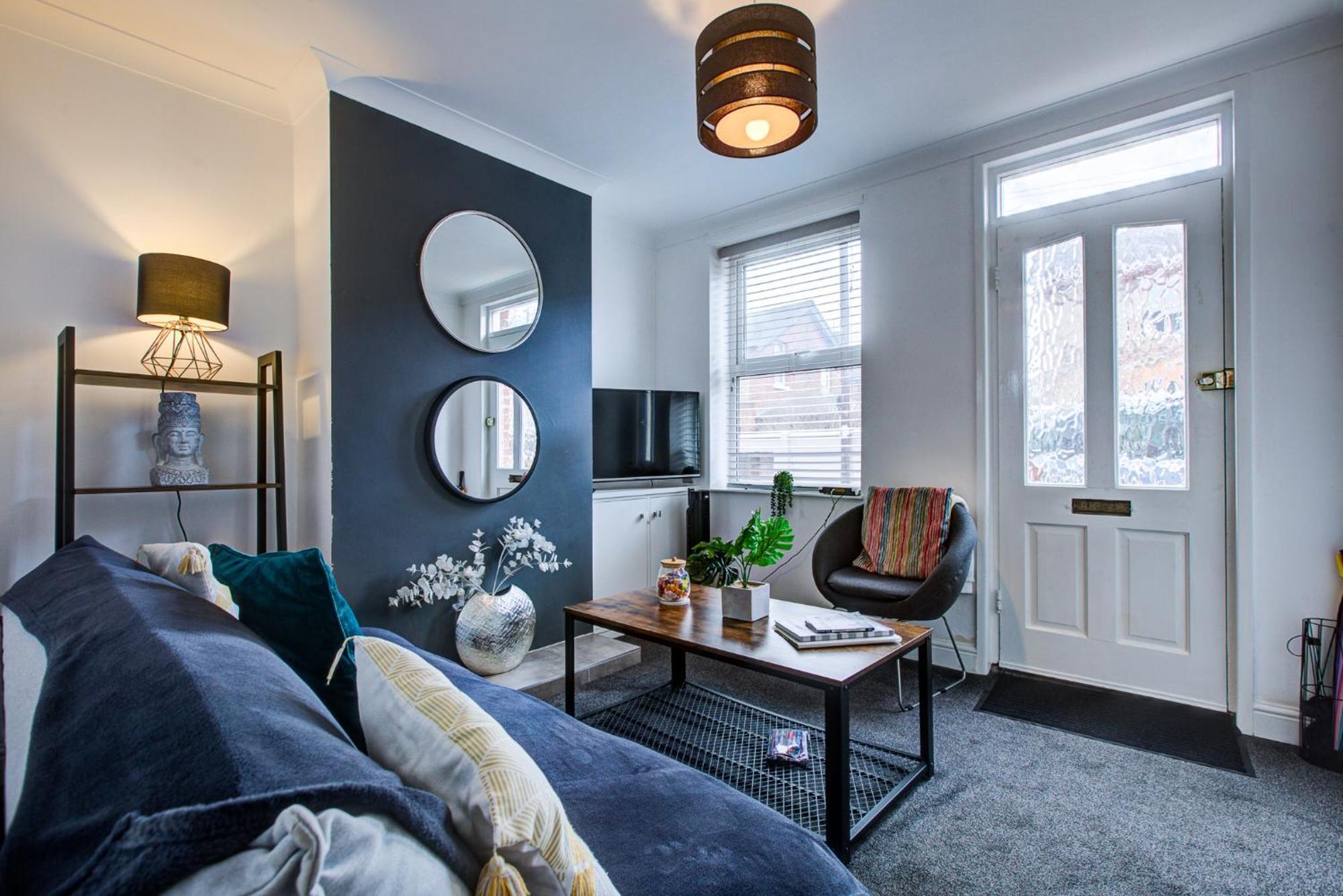 'Number 11' Central Colchester - Super Convenient 2 X Double Bed 1 X Single Bed Cottage Plus Office & Garden, 8 Min Walk Nth Station & Town Ctr, 2 Min Walk Local Shops & Restaurants 외부 사진