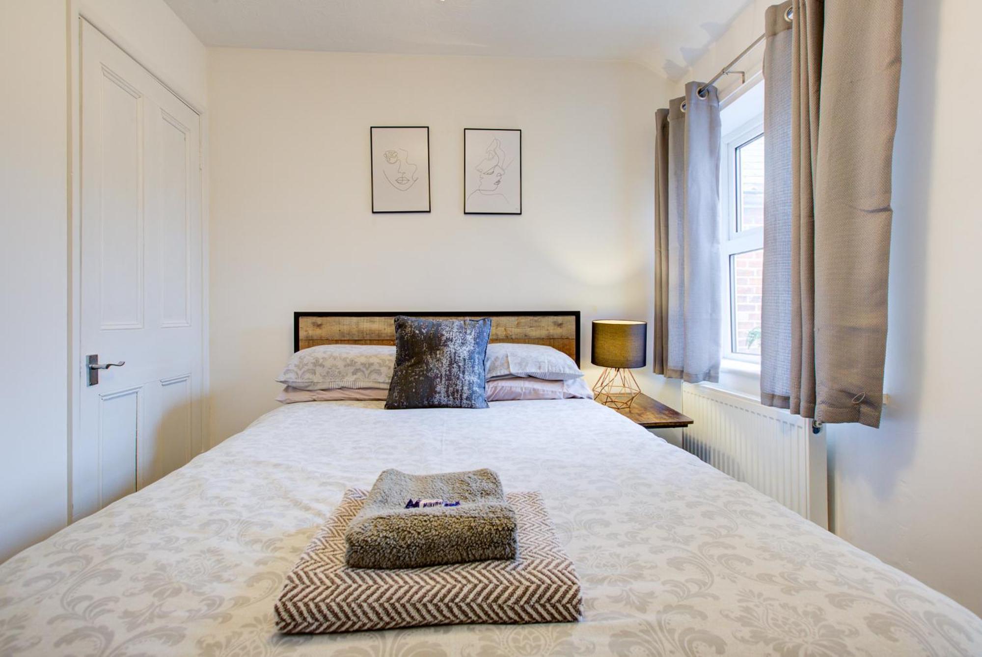 'Number 11' Central Colchester - Super Convenient 2 X Double Bed 1 X Single Bed Cottage Plus Office & Garden, 8 Min Walk Nth Station & Town Ctr, 2 Min Walk Local Shops & Restaurants 외부 사진