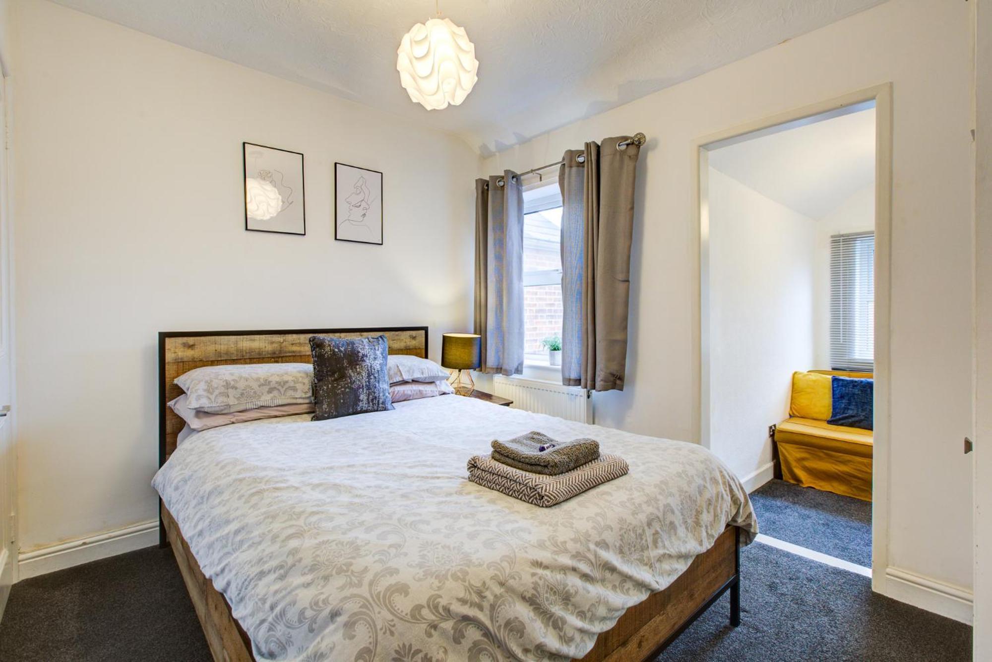 'Number 11' Central Colchester - Super Convenient 2 X Double Bed 1 X Single Bed Cottage Plus Office & Garden, 8 Min Walk Nth Station & Town Ctr, 2 Min Walk Local Shops & Restaurants 외부 사진